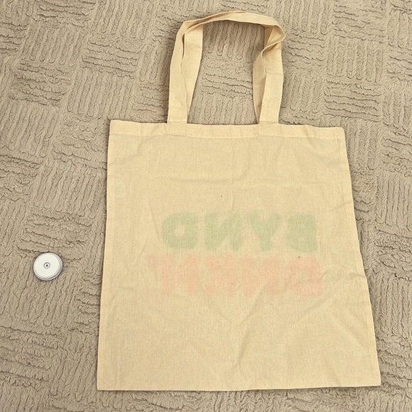 Dunkin Donuts BYND DNKN reusable tote bag and pop socket bundle New - Picture 12 of 16